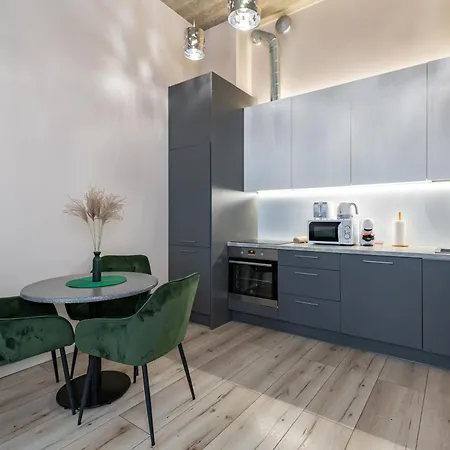 Shanti Barracks Apartment #2 By Polo Apartments Kaunas Exterior photo