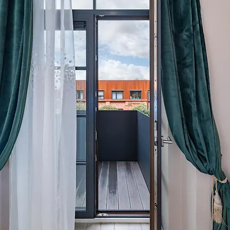 Shanti Barracks Apartment #2 By Polo Apartments Kaunas Exterior photo